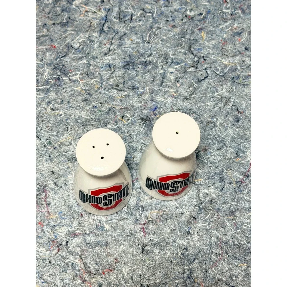 Ohio State Buckeyes Ceramic Salt and Pepper Shakers Set NCAA Fan Gear White